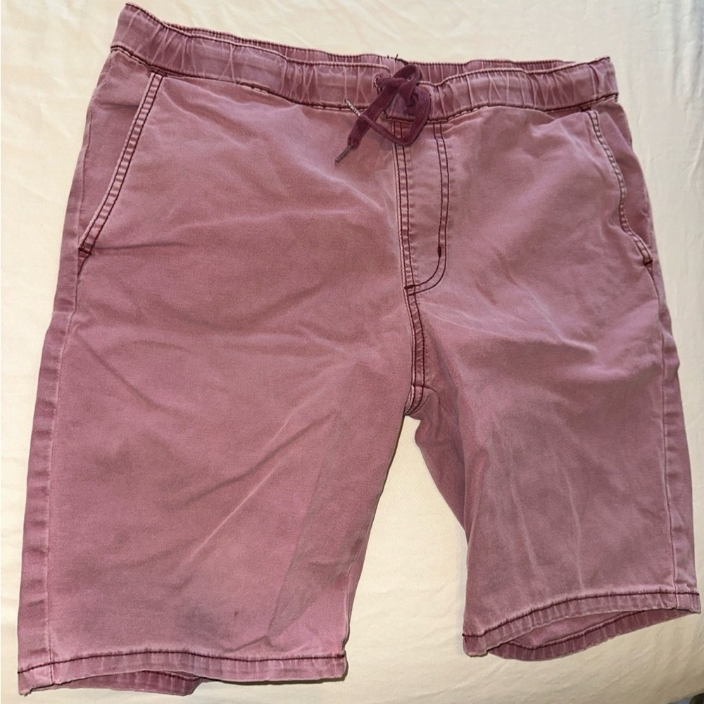 Red / Maroon Mens Shorts Medium